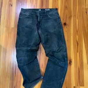 Men’s black acid wash Kuhl jeans